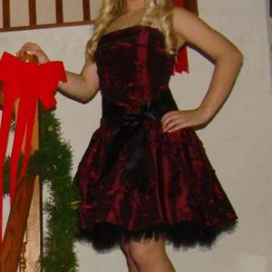 Jessica McClintock size 2 strapless cocktail dress